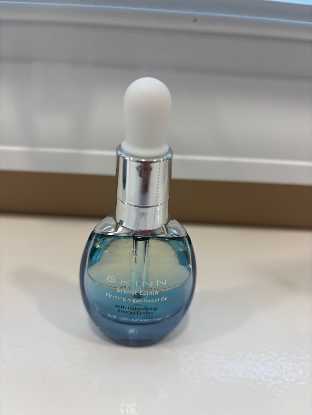 SKINN Blue Bottle Facial Serum with White Dropper